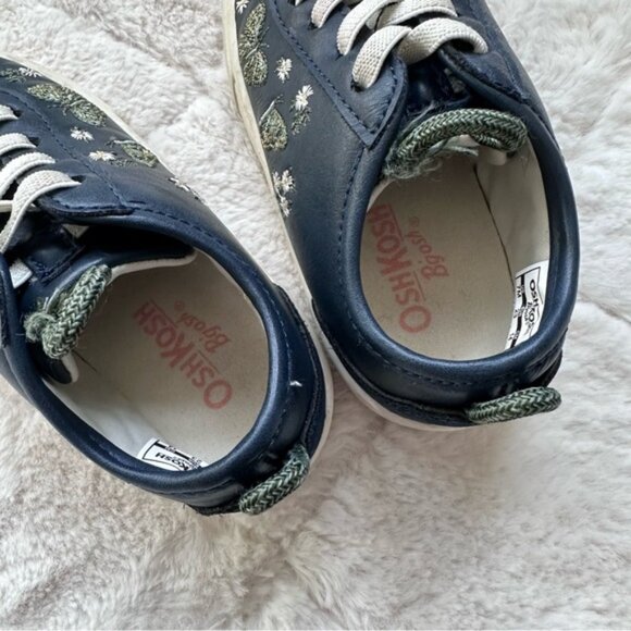 OshKosh B'Gosh | Navy and Green Embroidered Girl's Sugar Sneakers | Size 7 - Picture 7 of 7